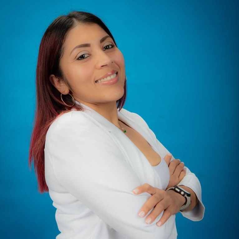 Mayte Cruz